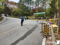 충주 버스전도사고 현장…그동안 사고 없었는데 주민들 안타까움