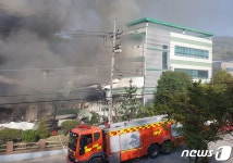 충남 아산 제약회사 공장서 불…근로자 등 36명 긴급대피