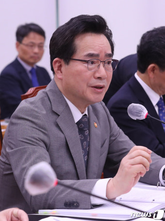 정황근 장관, 국회 농해수위 답변