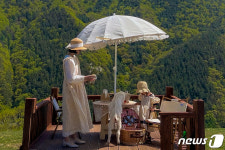 피크닉 떠나기 좋은 계절…말과 양떼 보러 목장 가볼까