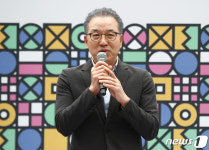 명동 페스티벌 개막 축사하는 정준호 대표이사