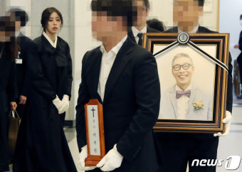 [뉴스1 ]故 서세원 발인…딸 서동주 눈물의 마지막 배웅