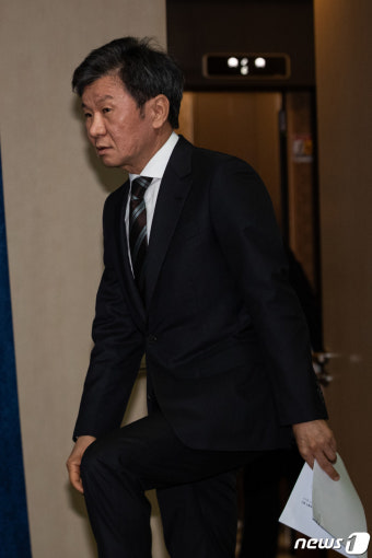 정몽규 '축구협회 새 이사진은?'