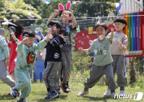비눗방울 하나에도 신나는 아이들