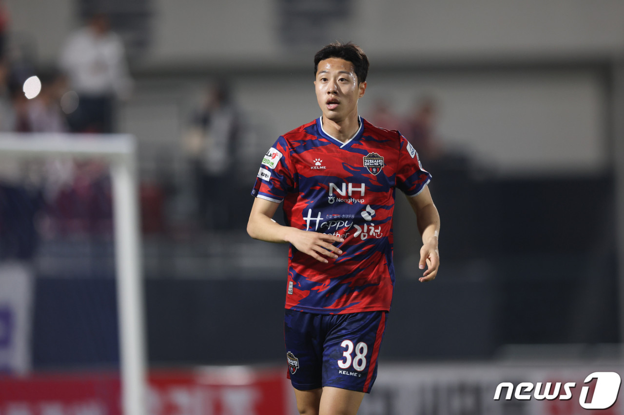 김민준, 수원의 영웅! 23라운드 MVP로 선정되다