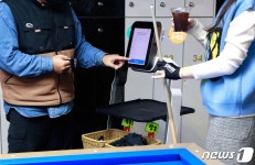 단골 식당 에이스인 이 직원, 이젠 PC방·골프장에서도 만나네요[미래on]