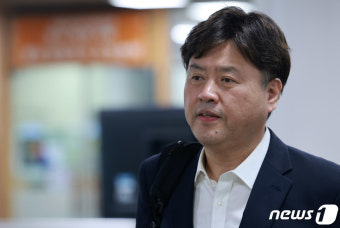 1심 속행 공판 출석하는 김용 전 부원장