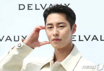 이재욱, 볼 하트 남신