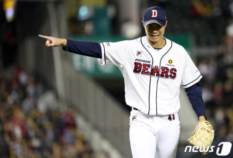 두산 선발 김동주, 무실점 피칭