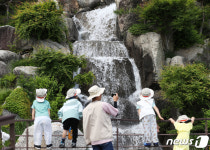 소리까지 시원한 폭포