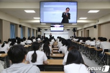 조희연 서울교육감, 명지고등학교 진로 특강