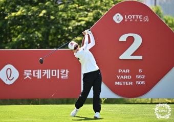 '6언더파' 최혜진, 롯데 오픈 3R 선두 도약…2위 정윤지에 3타 차