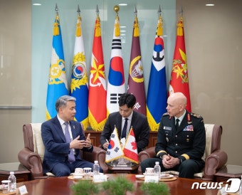 캐나다 국방총장 제니 캐리냥, 한국 방문 중 군사협력 강화 논의 ↔︎