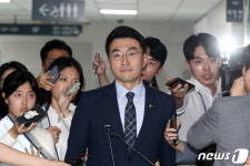 소명 위해 윤리특위 자문위 출석하는 김남국 의원