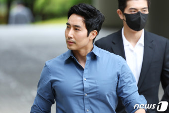 유튜버 구제역에 주먹질·욕설…이근, 검찰 송치