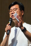 구미 영 토크서 인사말하는 김영식 의원