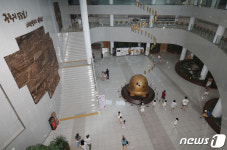 6.25전쟁 73주년, 칠곡호국평화기념관 찾는 발길