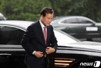 남북회담본부 도착한 김영호 통일부 장관 후보자