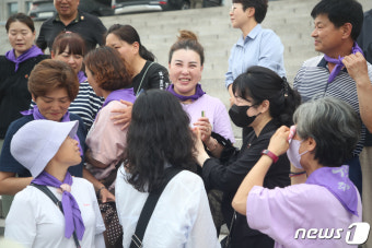 특별법 반기는 이태원 참사 유가족