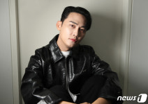 유키스 에이제이, 짙은 남성미