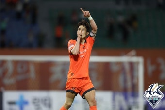 '한국영 극장골' 강원, 광주와 1-1 무승부…11G 무승 부진은 이어져