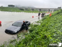 경남 전 시군 호우경보…차량 고립·석축 붕괴 등 피해 잇따라