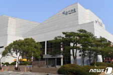 광양제철소, 금호동 백운아트홀 최신형 공연장비로 전면 교체