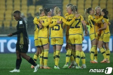 여자축구 랭킹 3위 스웨덴, '54위' 남아공 상대 고전 끝 2-1 신승