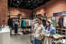 한 컬렉션, K패션 성지로…6월 외국인 구매 비중 34%