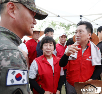 전북 익산 수해 피해 복구현장 찾은 김기현 대표