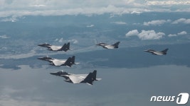 공군, 프랑스 항공우주군과 참전용사 추모 비행