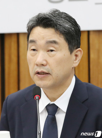 발언하는 이주호 부총리