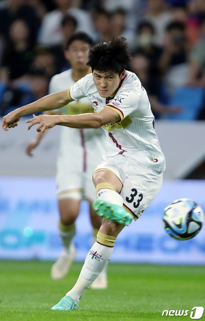 스토크 시티의 배준호, 프리시즌 친선전에서 멀티골 폭발!