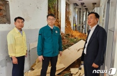 토사 와르르 수해피해 나주 영산고 찾은 교육부차관 복구 적극지원