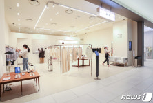 미래고객 MZ 잡자 F&B 강화하고 젊은 브랜드 들여오는 백화점