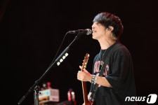 펜타포트 무대 선보이는 엘르가든 호소미 타케시