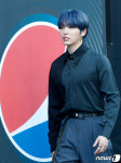원어스 서호, 펩시 콘서트니까 블루 헤어