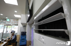 잦은 에어컨에 노출된 우리 몸의 적신호…대처법은?