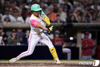 김하성, 애리조나전서 천금같은 2타점 결승타…샌디에이고 4-0 승