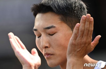 우상혁, 세계선수권 높이뛰기 예선서 2m28 성공…4위로 가뿐히 결선 진출