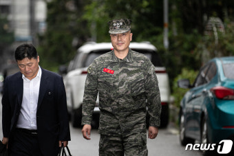 군검찰 출석하는 박정훈 전 해병대 수사단장