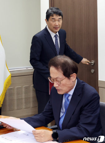 이주호 부총리, 시도교육감 간담회 참석