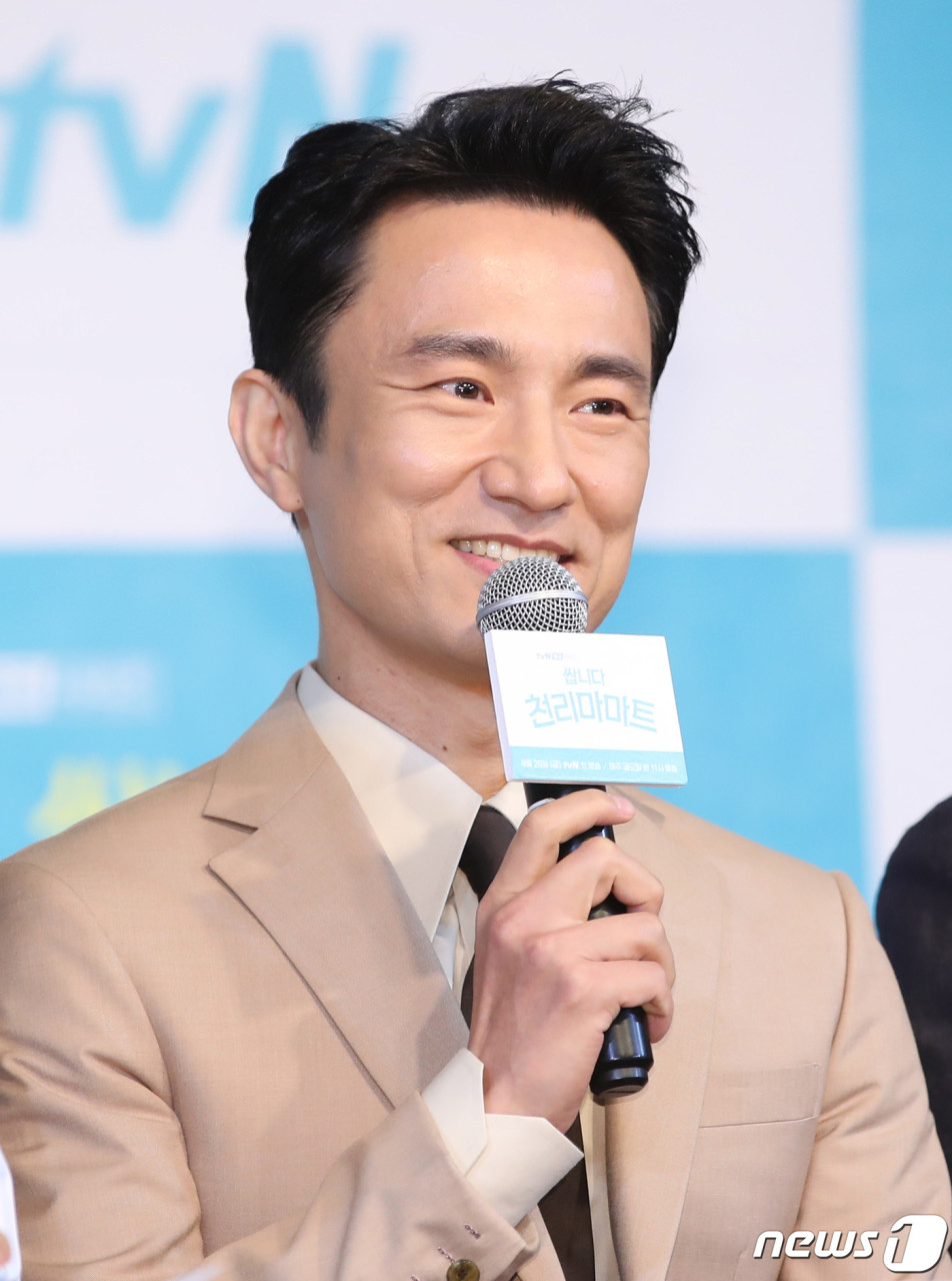 완벽한 가족, 김병철과 윤세아의 부부 호흡에 관심 집중