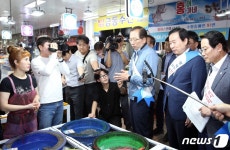 조승환 해양수산부 장관, 목포청호시장 방문