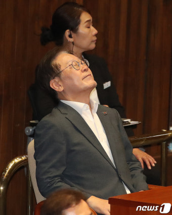 대정부질문 참석한 이재명 대표