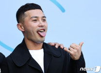 [뉴스1 ★]부모 빚투 마이크로닷, 서울패션위크에서 포착!