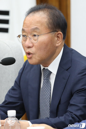 발언하는 윤재옥 원내대표