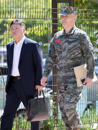 공수처 향하는 박정훈 대령