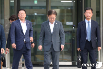대북송금 2차 조사 마친 이재명 대표