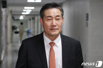 이동하는 신원식 의원